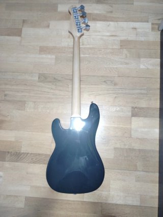 Bajo Rocktile Negro y blanco