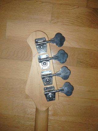 Bajo Rocktile Negro y blanco