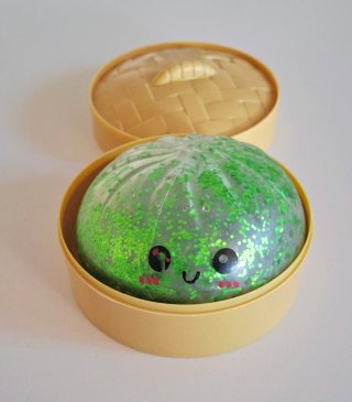 Squishy raviolo con glitter e faccina