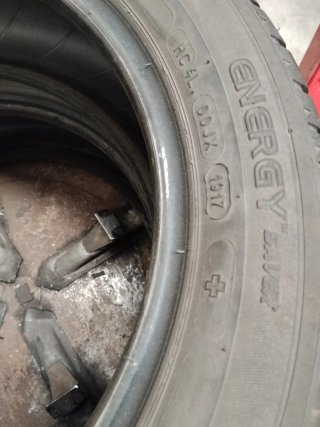 2 Neumáticos Michelin Energy Saver+ 185/55 R15 82H