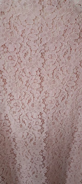 Vestido elegante rosa encaje