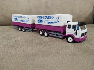 Mercedes Sk con remolque Siku ref 3515
