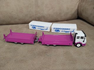 Mercedes Sk con remolque Siku ref 3515