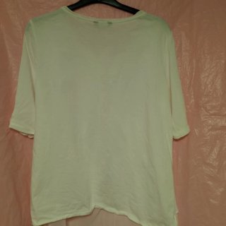 Blusa blanca de manga corta