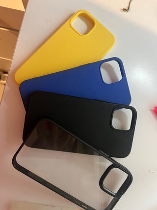 Fundas iPhone 13 (Amarilla, Azul, Negra, Transpare