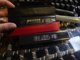 Armónica M. Hohner con funda perfecto estado