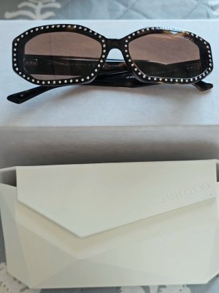 Gafas de sol Jimmy Choo adornadas