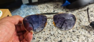 Gafas de sol aviador plateadas y negras