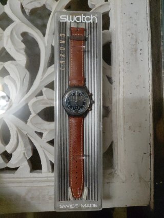Reloj Swatch Chrono Cuero Marrón