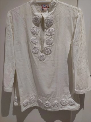 Blusa blanca, marca Flamenco