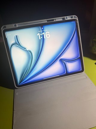 iPad Air 13” M2 128 GB Gris Espacial