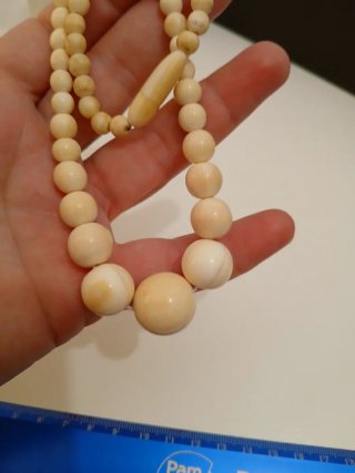 Antica collana perle di colore panna