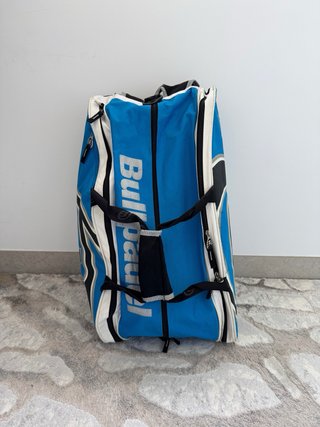 Pala de pádel Adidas negra y roja