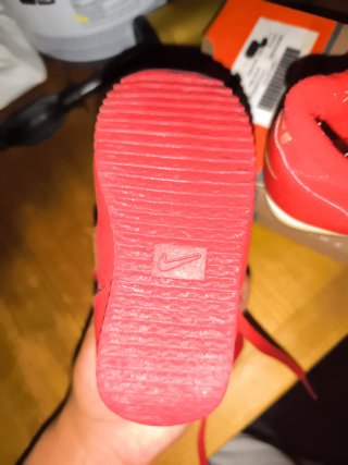 Zapatos Nike Niñ@s Rojo y amarillo  talla 19