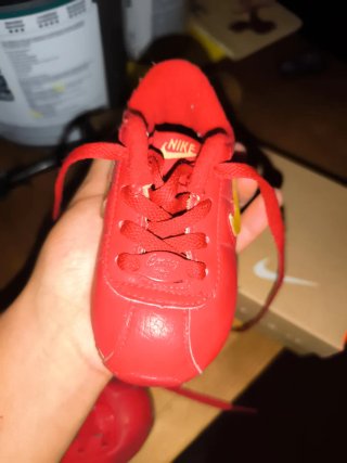 Zapatos Nike Niñ@s Rojo y amarillo  talla 19