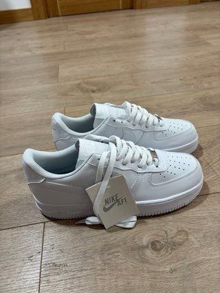 Nike Air Force 1 Talla 44 Blancas