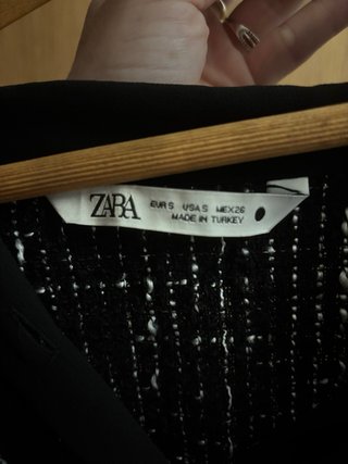 Camisa negra transparente con bolsillos
