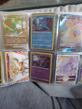 Cartas pokemon: Gengar, charizard de chapa, etc...