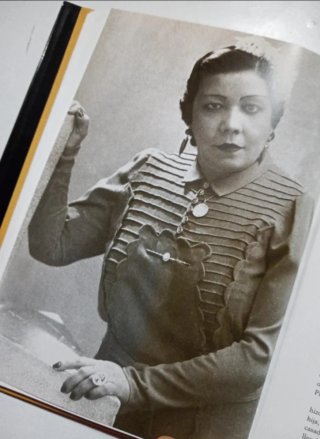 La Niña de los Peines en la casa de los Pavón.