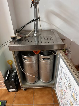Nevera Cerveza con 2 Barriles 20L