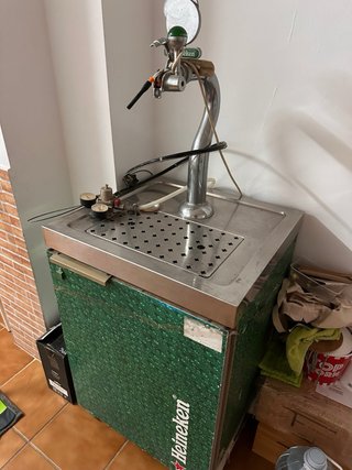 Nevera Cerveza con 2 Barriles 20L