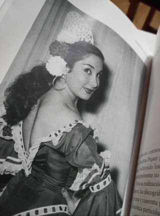 Conchita Piquer Biografía no autorizada.