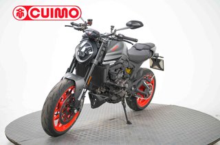 DUCATI MONSTER 937