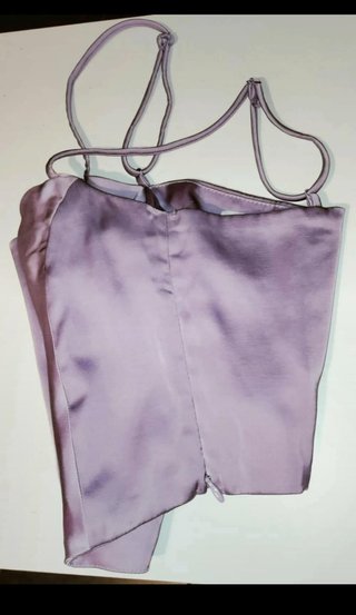 Top lila satinado H&M escote drapeado