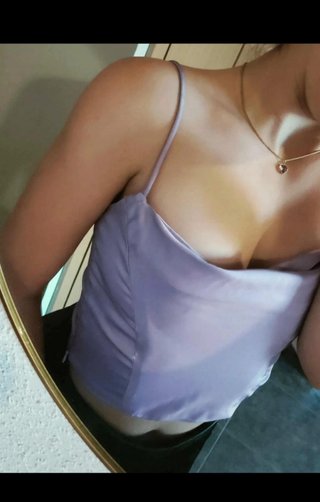 Top lila satinado H&M escote drapeado