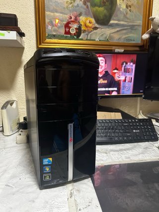 Packard Bell PC Sobremesa con Monitor