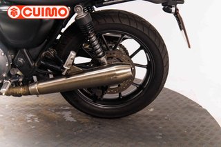 TRIUMPH STREET TWIN