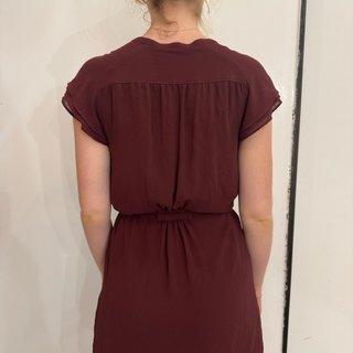Vestido H&M granate con botones