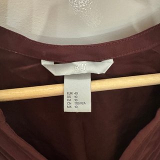Vestido H&M granate con botones