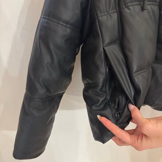 Chaqueta negra cuero vegano Zara