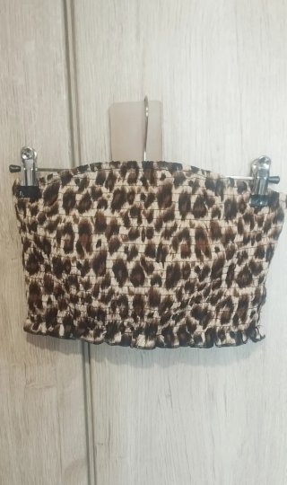 Conjunto top y falda estampado animal print