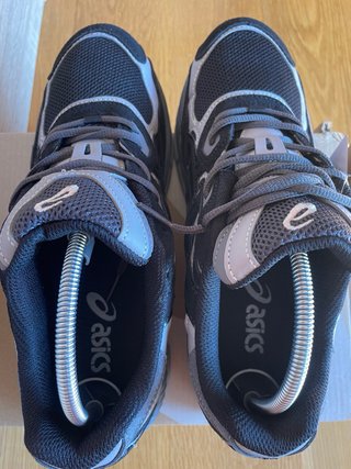 Zapatillas Asics Gel NYC Negras y Grises