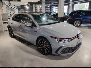 Volkswagen Golf VIII GTI DSG 2.0 TSI REVO NACIONAL