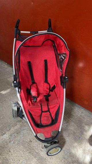 Silla de paseo roja
