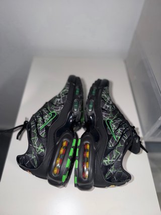 Nike TN Originales Negro y Verde