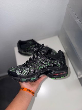 Nike TN Originales Negro y Verde