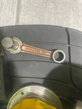 Culata Vespa Zip 49cc refrigerada por agua