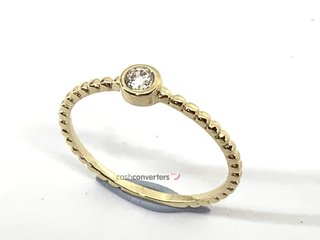 anillo oro 18k con piedra con circonita