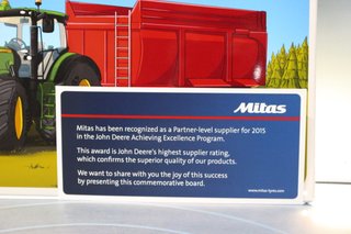 Cartel, chapa metálica y porcelana “Mitas for powerful agricultural machinery”. 2016. Original.