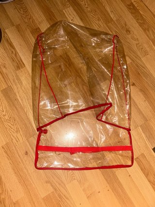 Cochecito de juego para bebé.