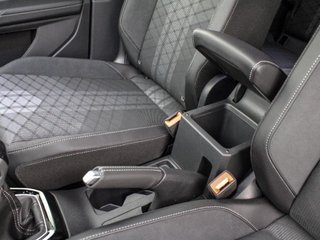 VOLKSWAGEN T-CROSS 1.0 TSI 85KW R-LINE 115 5P