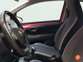 Toyota Aygo 1.0 70 x-play