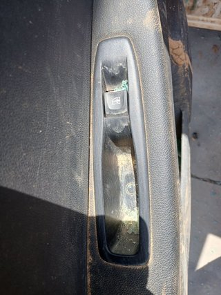 MANDO ELEVALUNAS TRASERO IZQUIERDO Renault Captur I (2013->)