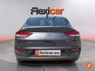 Hyundai i30 1.0 TGDI Essence Fastback