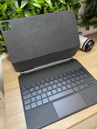 Apple iPad Pro M1 12,9" + tastiera magica originale
