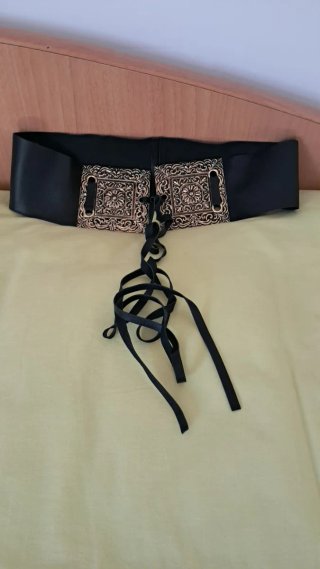 Cinturón #Zara Piel Negro y Dorado
